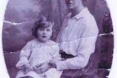 Leslie Heron And Mother, c.1922