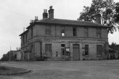 Station main building
