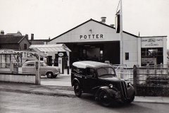 Potter's Forecourt, Bridge Street, c 1952