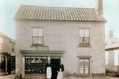 Thurston barber shop, Market Hill